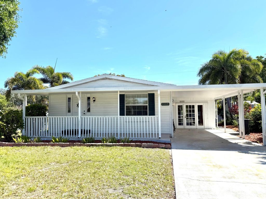 Photo of 7557 SE Swan Avenue, Hobe Sound, FL 33455 (MLS # R11080057)
