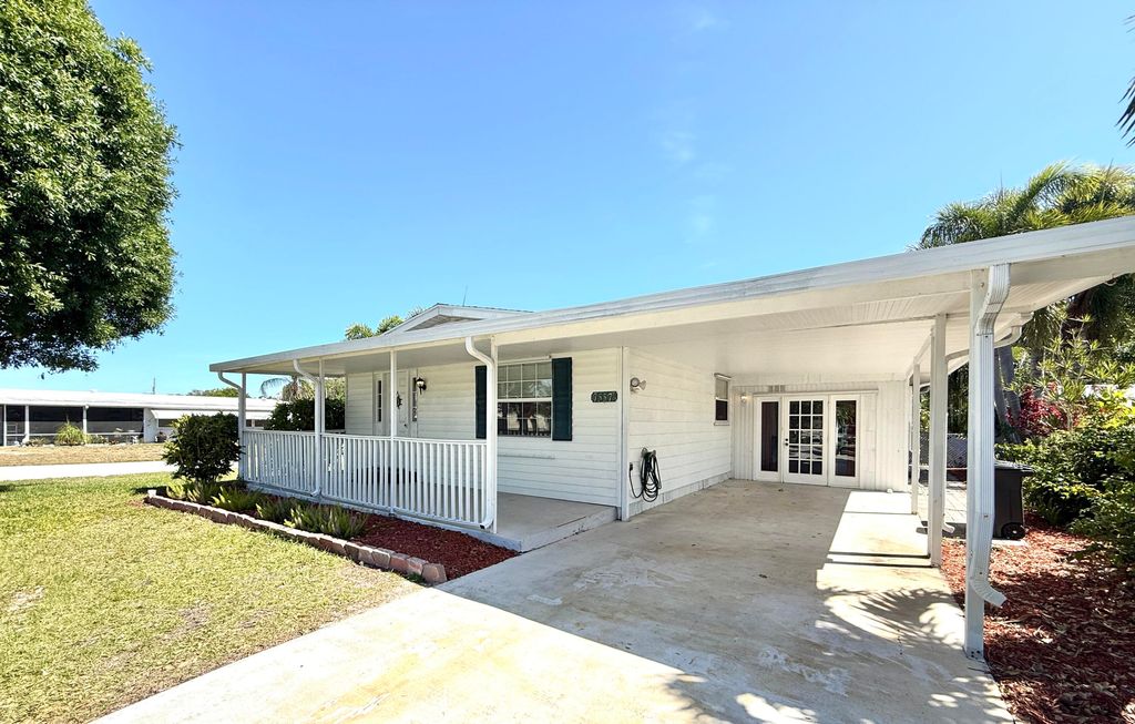 Photo of 7557 SE Swan Avenue, Hobe Sound, FL 33455 (MLS # R11080057)