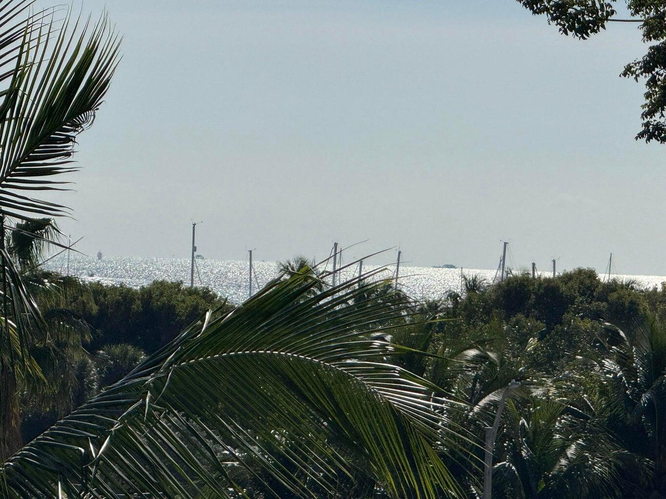 THE TOWER RESIDENCES CONDO - Residential