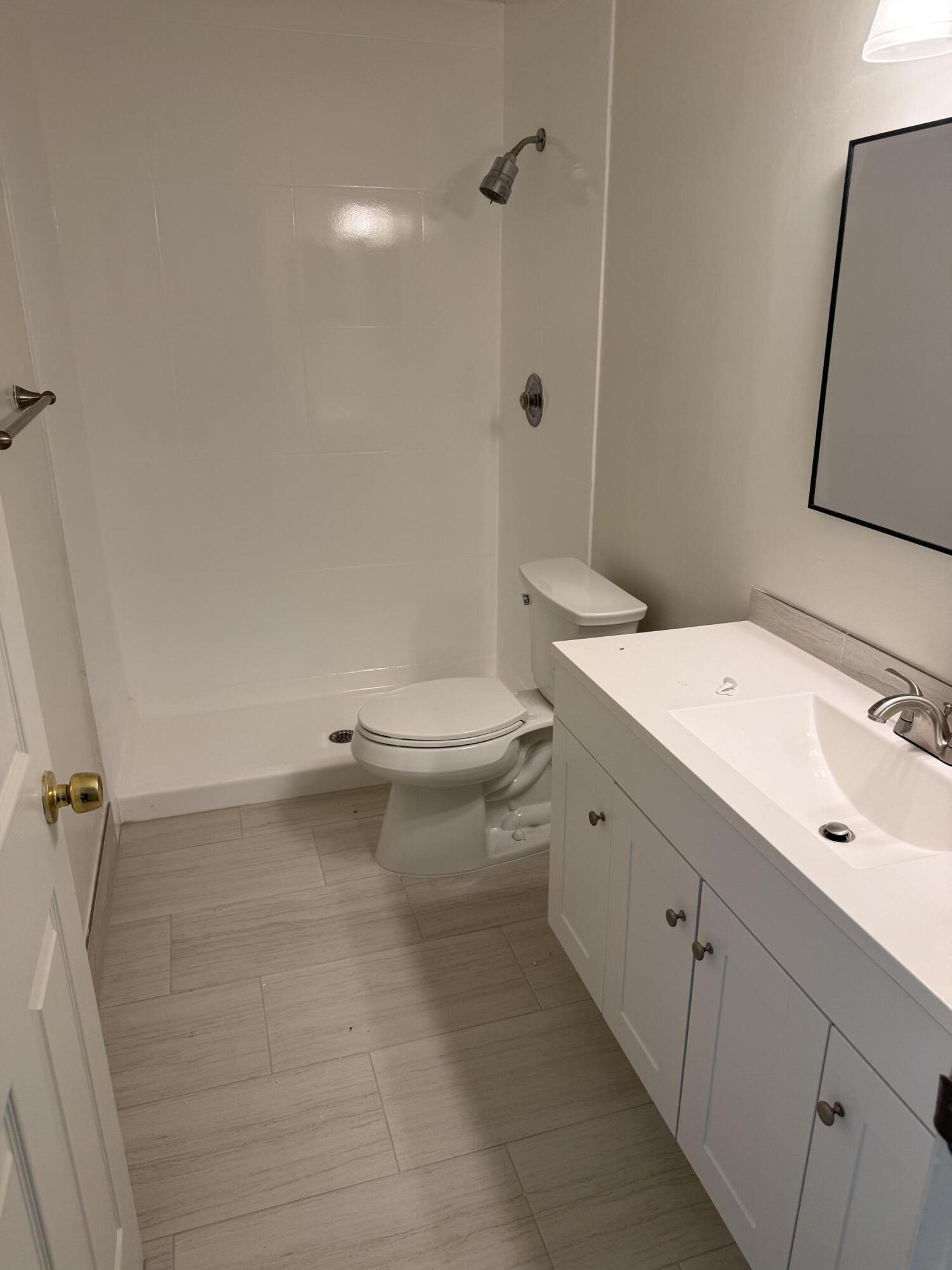 COURTYARDS AT BOCA II - Residential Lease