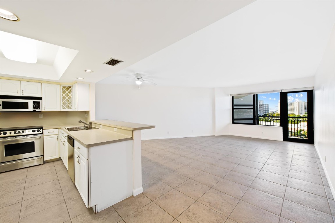 Galt Ocean Club Condo - Residential Lease