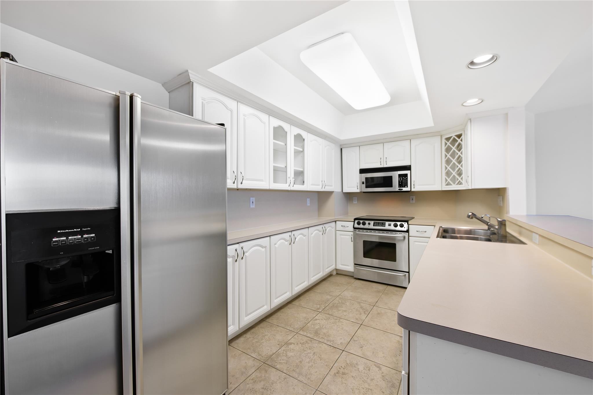 3800 Galt Ocean Dr 714