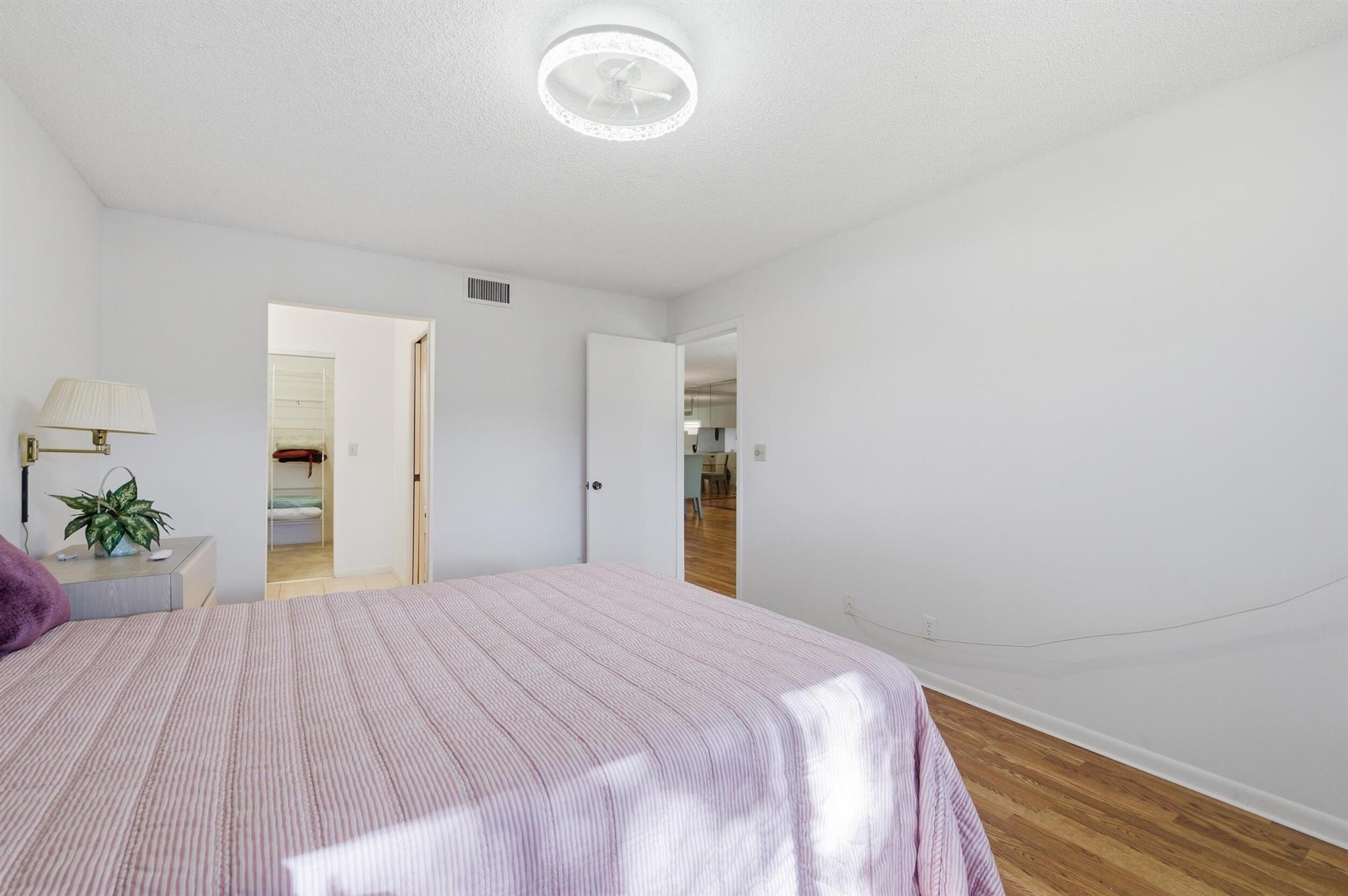 LAKES OF DELRAY WATERSEDG - Residential