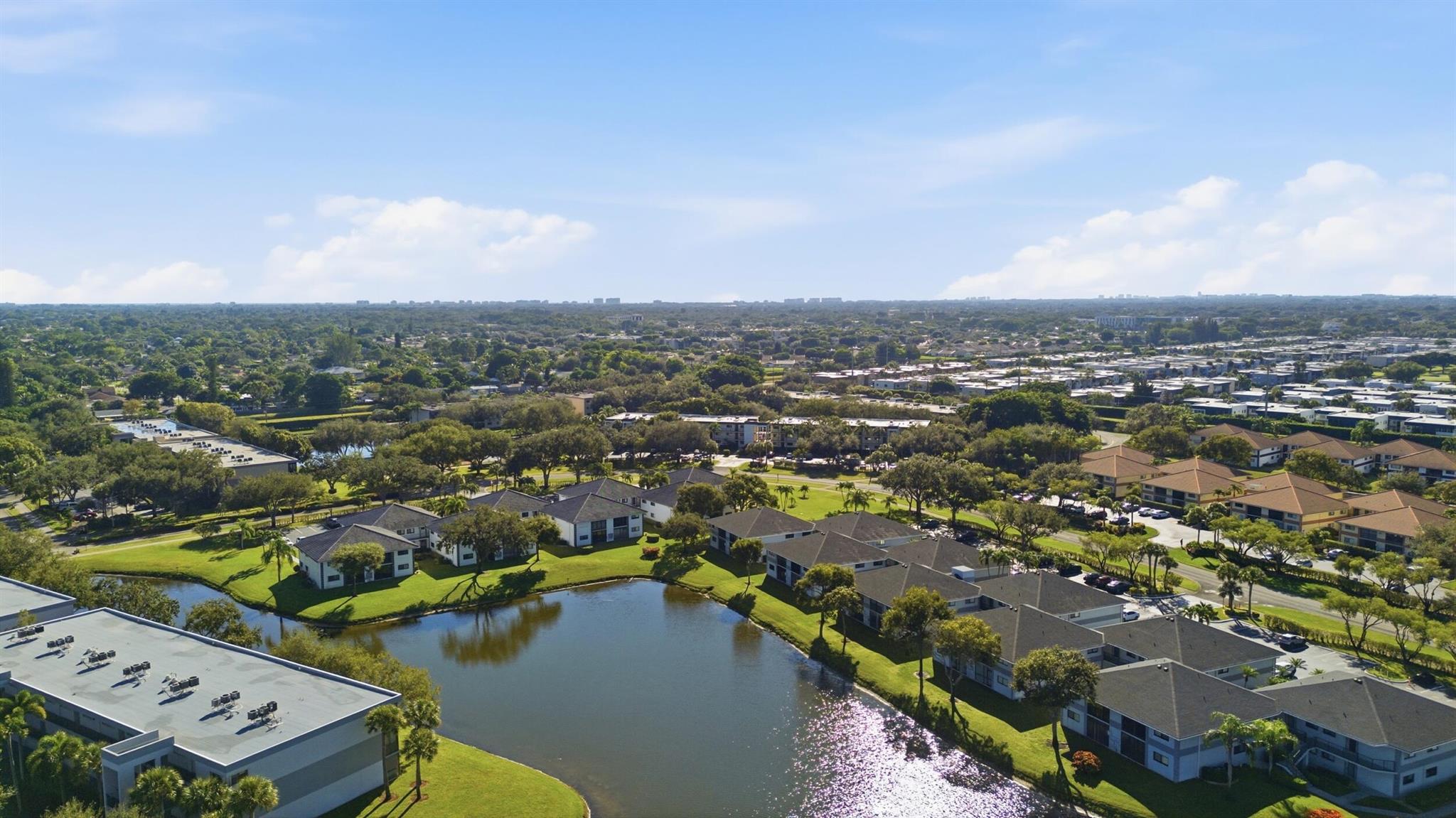 LAKES OF DELRAY WATERSEDG - Residential