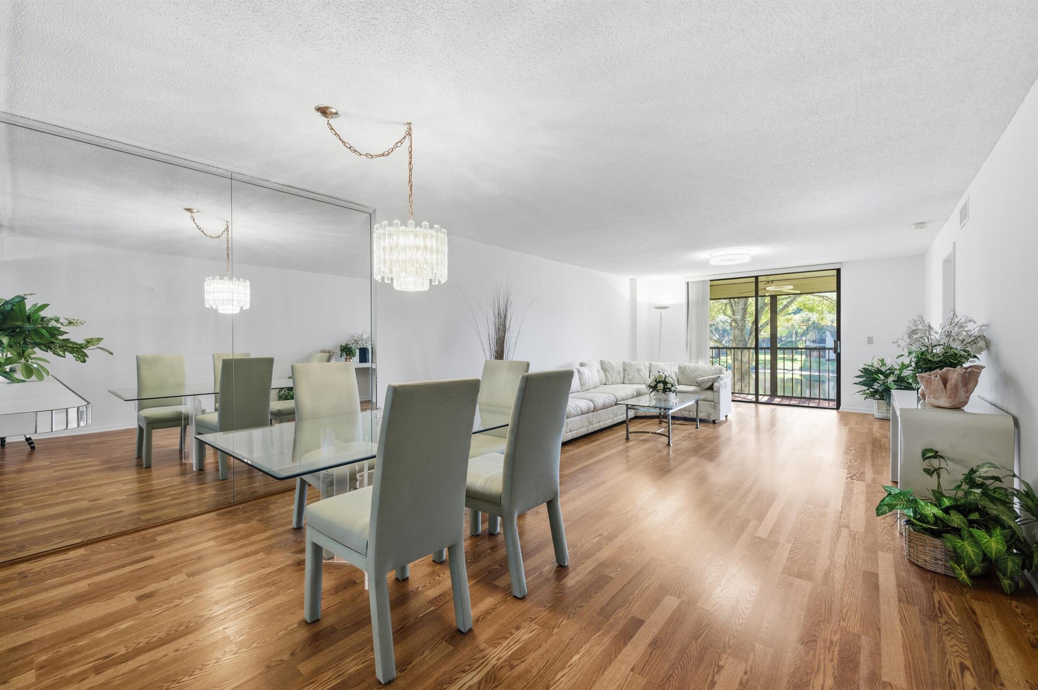 LAKES OF DELRAY WATERSEDG - Residential