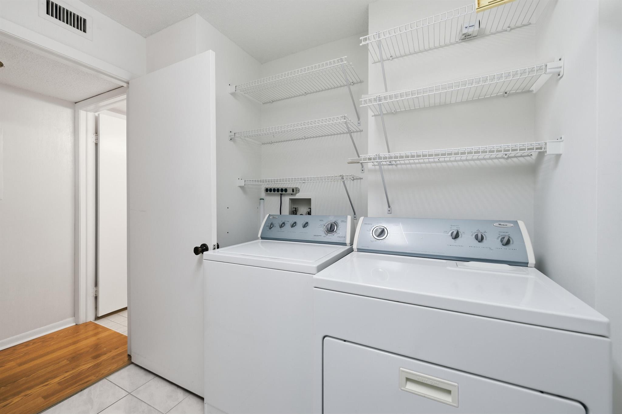 LAKES OF DELRAY WATERSEDG - Residential