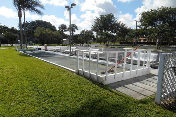 LAKES OF DELRAY WATERSEDG - Residential