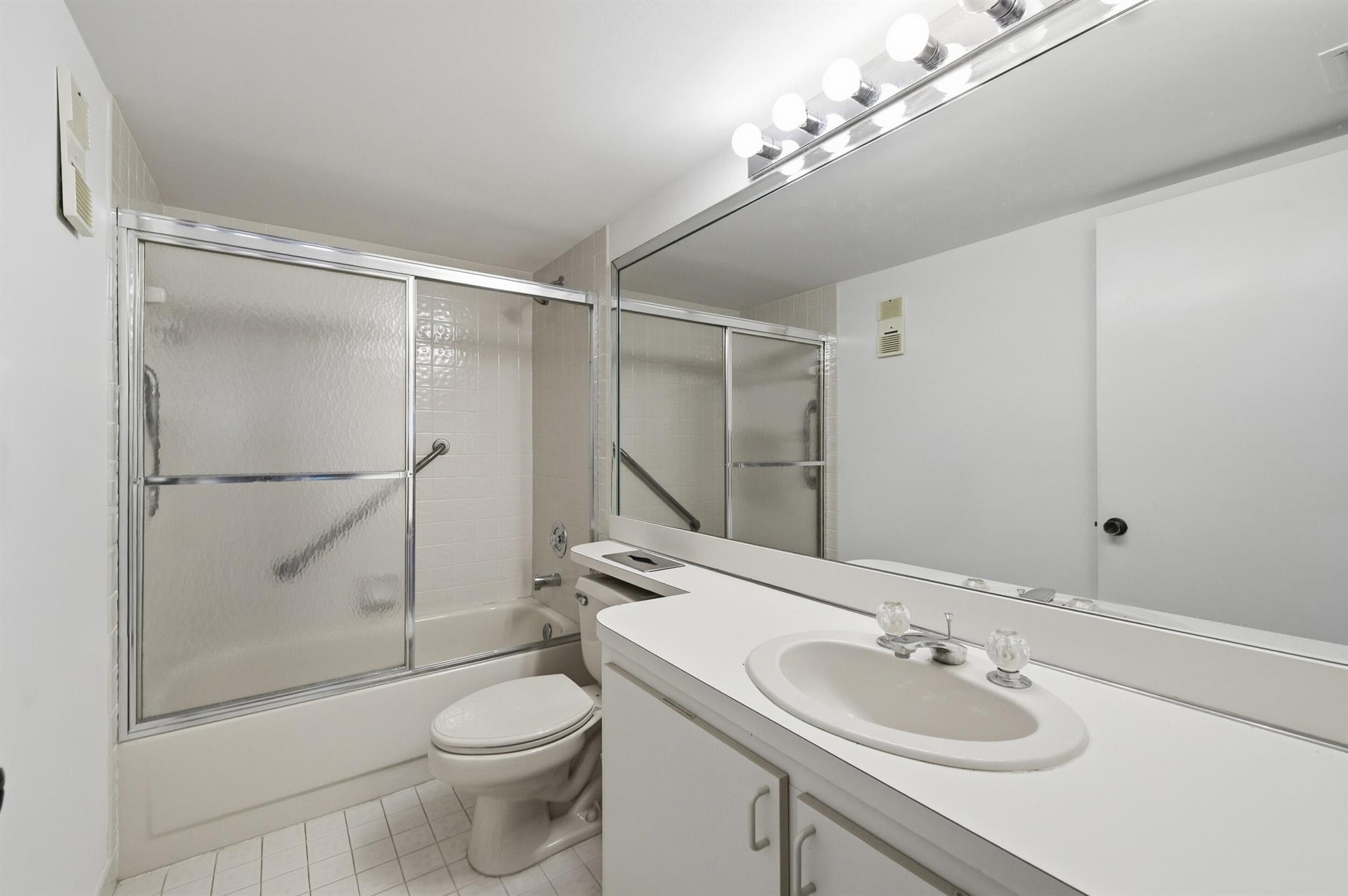 LAKES OF DELRAY WATERSEDG - Residential