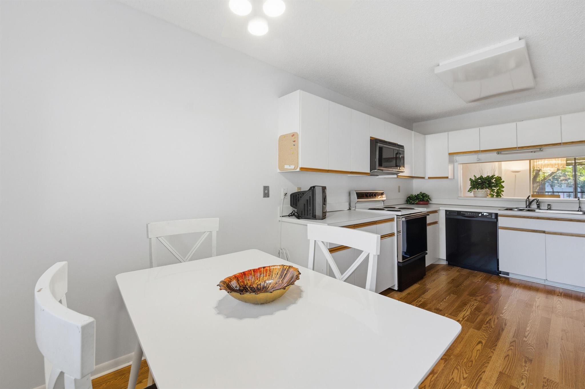 LAKES OF DELRAY WATERSEDG - Residential