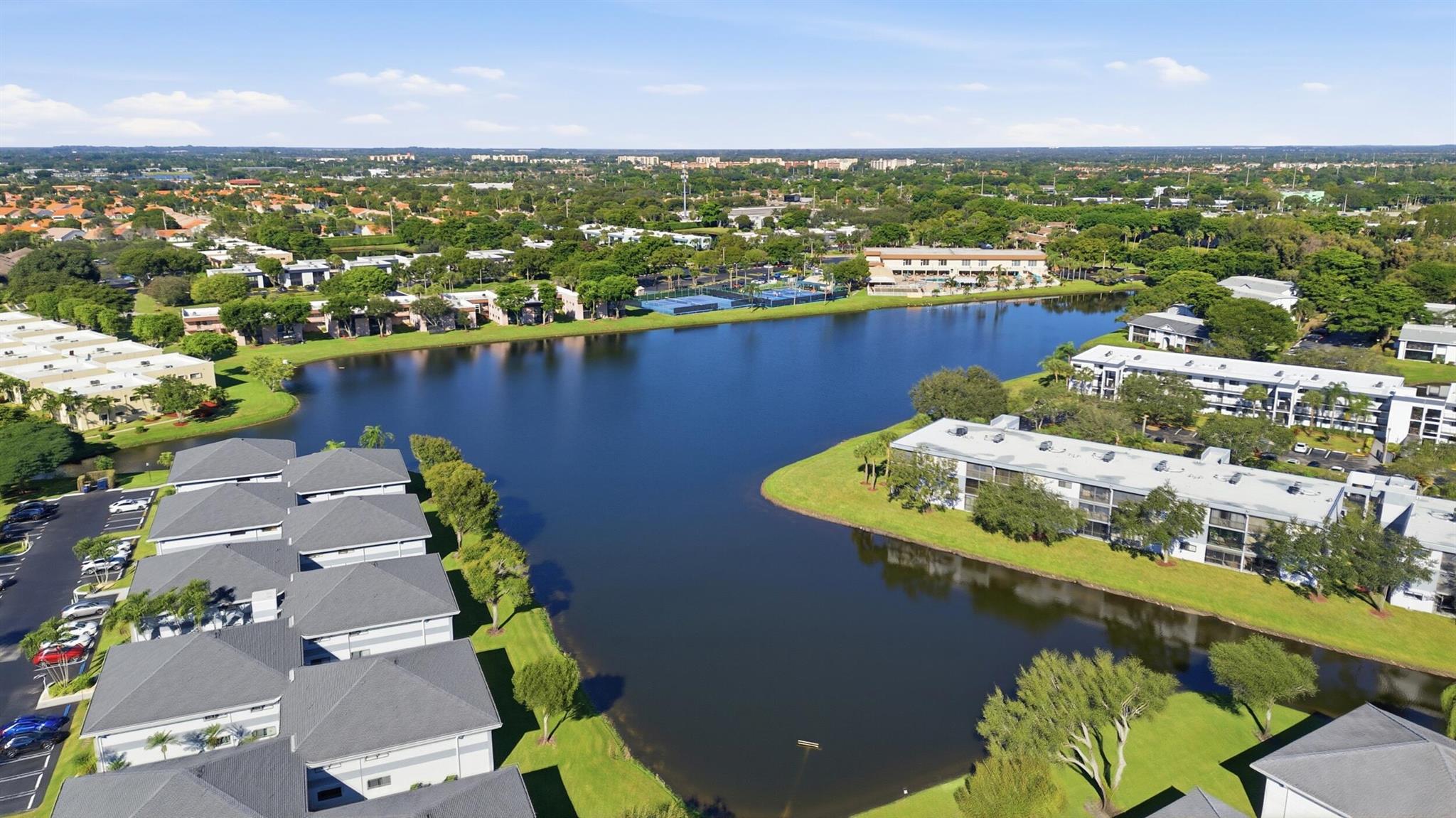 LAKES OF DELRAY WATERSEDG - Residential
