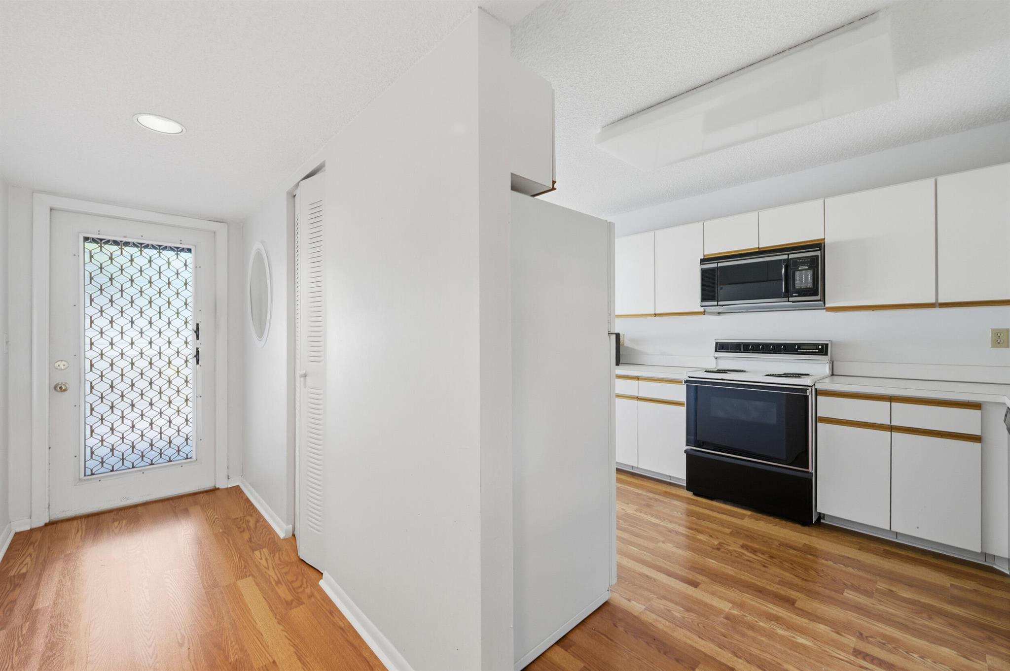 LAKES OF DELRAY WATERSEDG - Residential