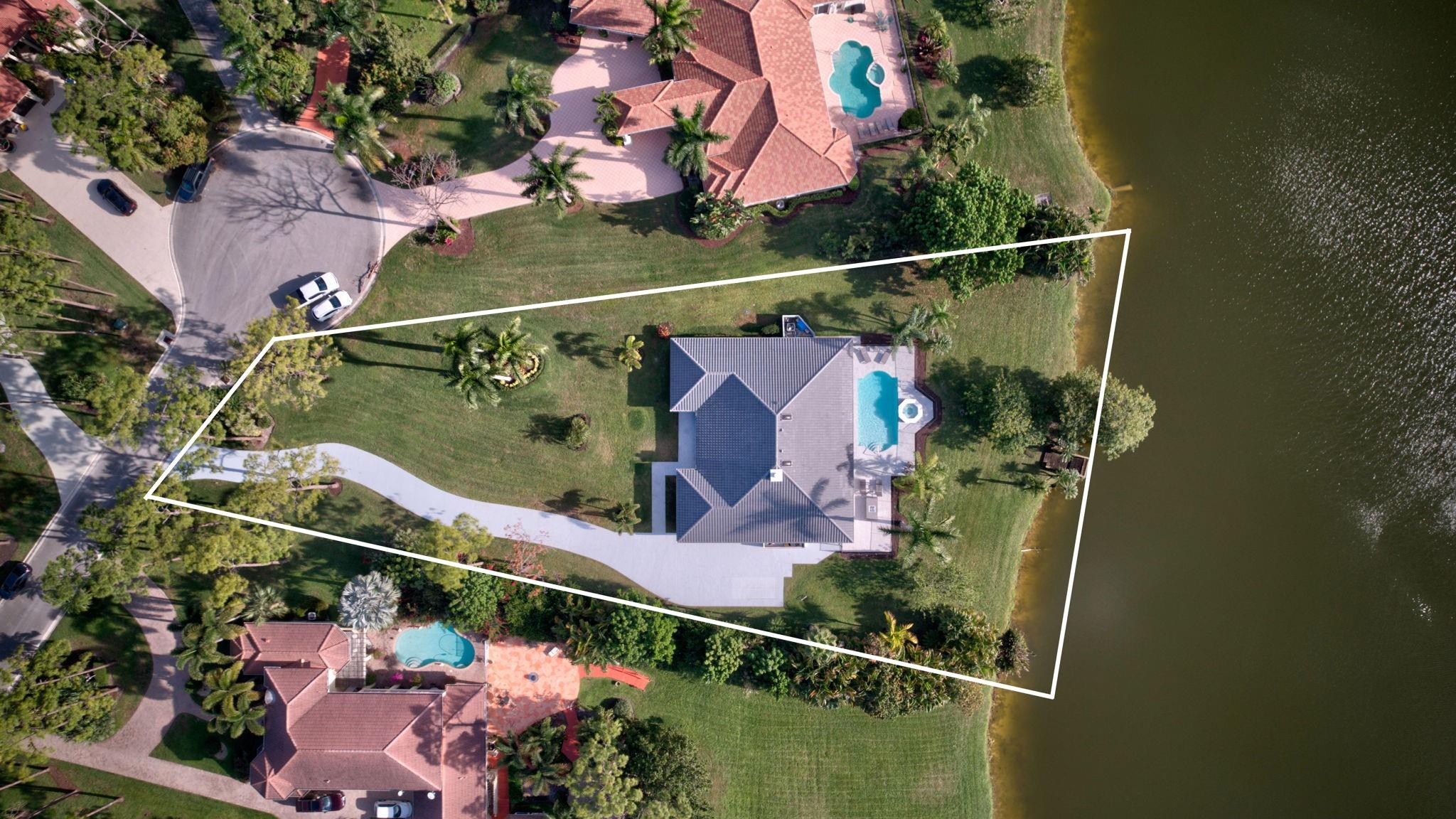8611 Gullane Ct