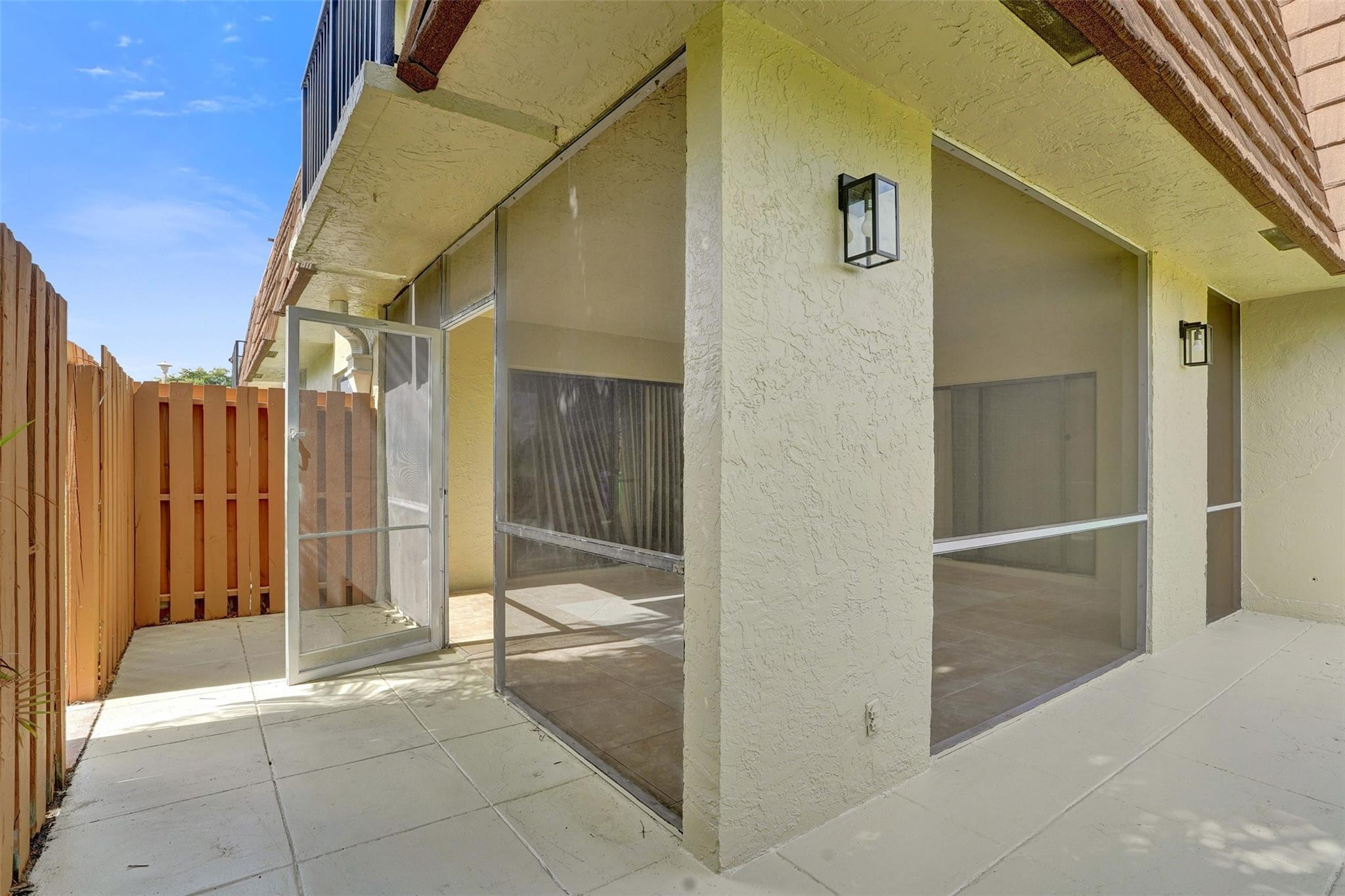 Springtree Lakes 79-12 B - Residential Lease