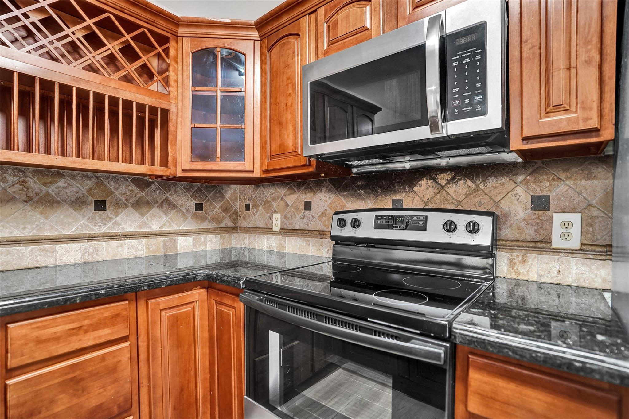 Springtree Lakes 79-12 B - Residential Lease