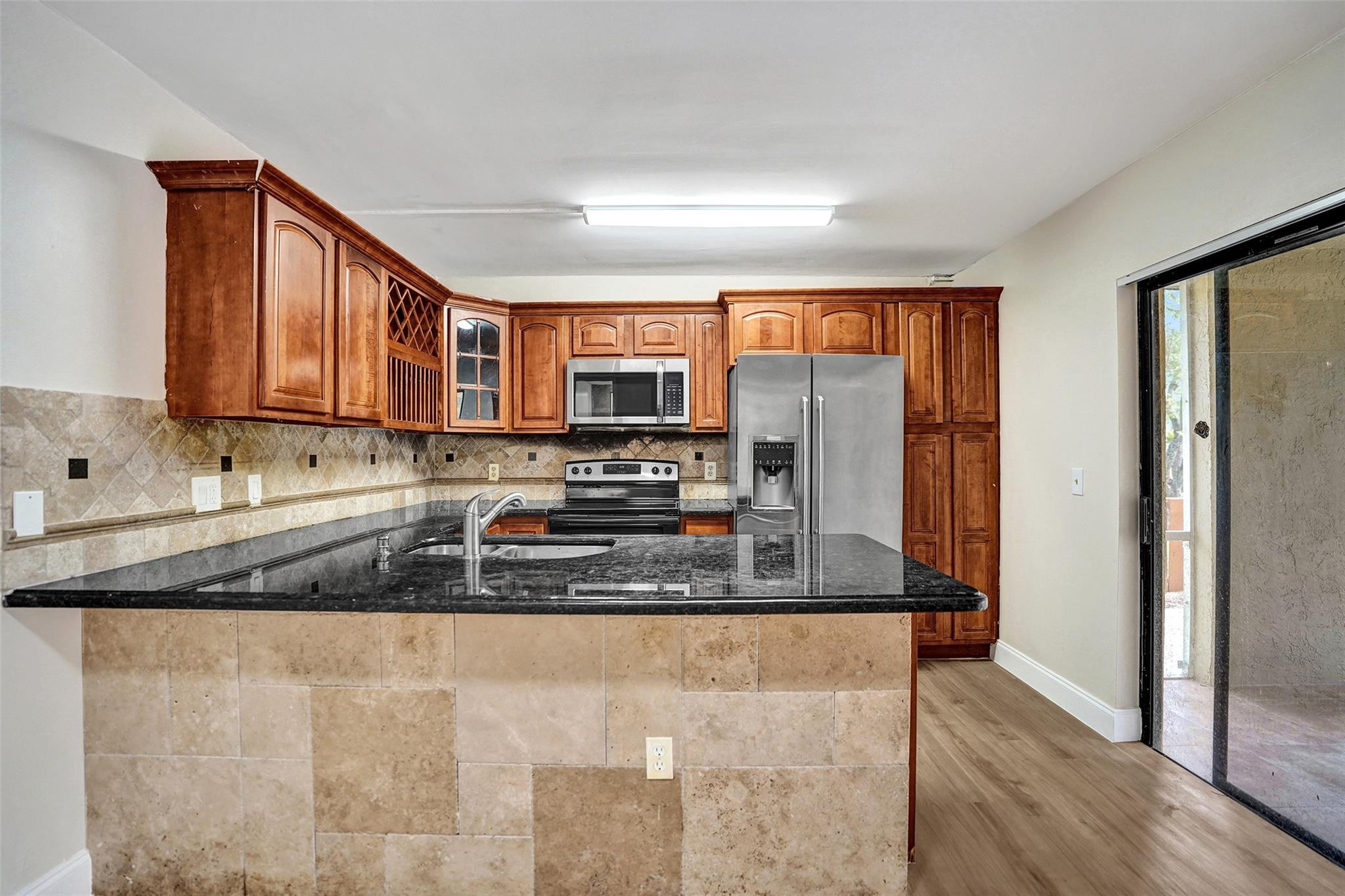 Springtree Lakes 79-12 B - Residential Lease