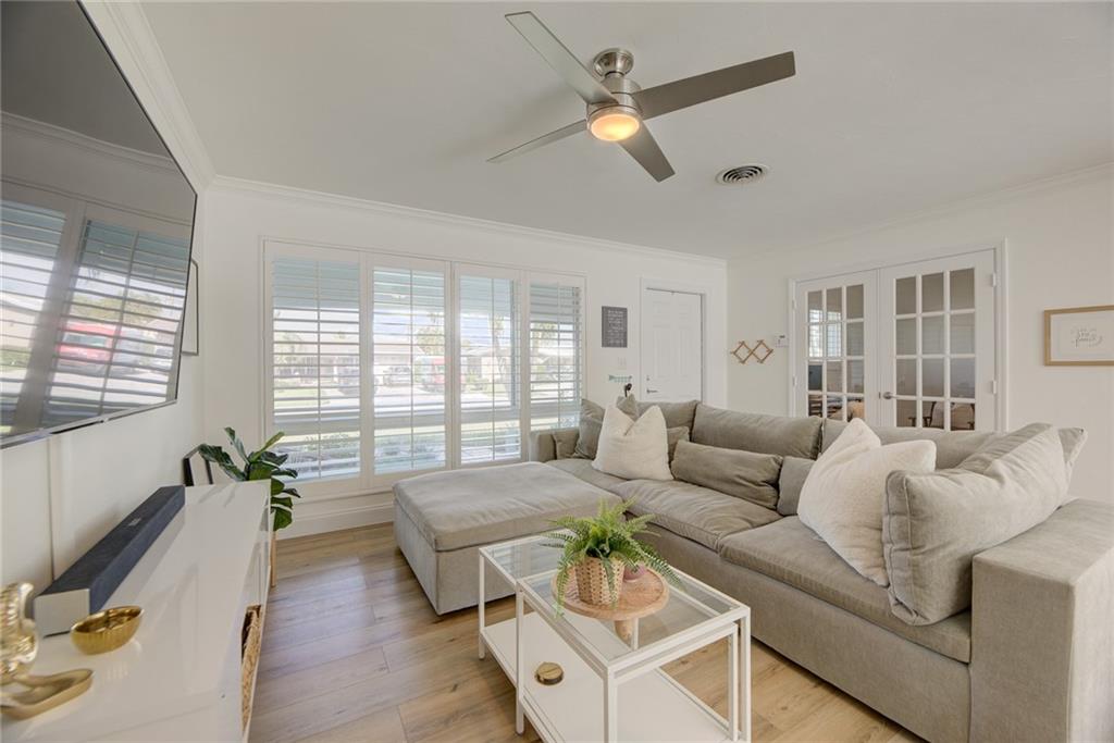 IMPERIAL POINT 2 SEC - Residential