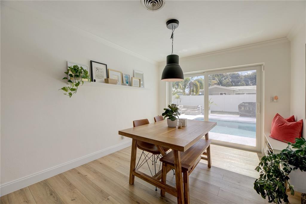 IMPERIAL POINT 2 SEC - Residential