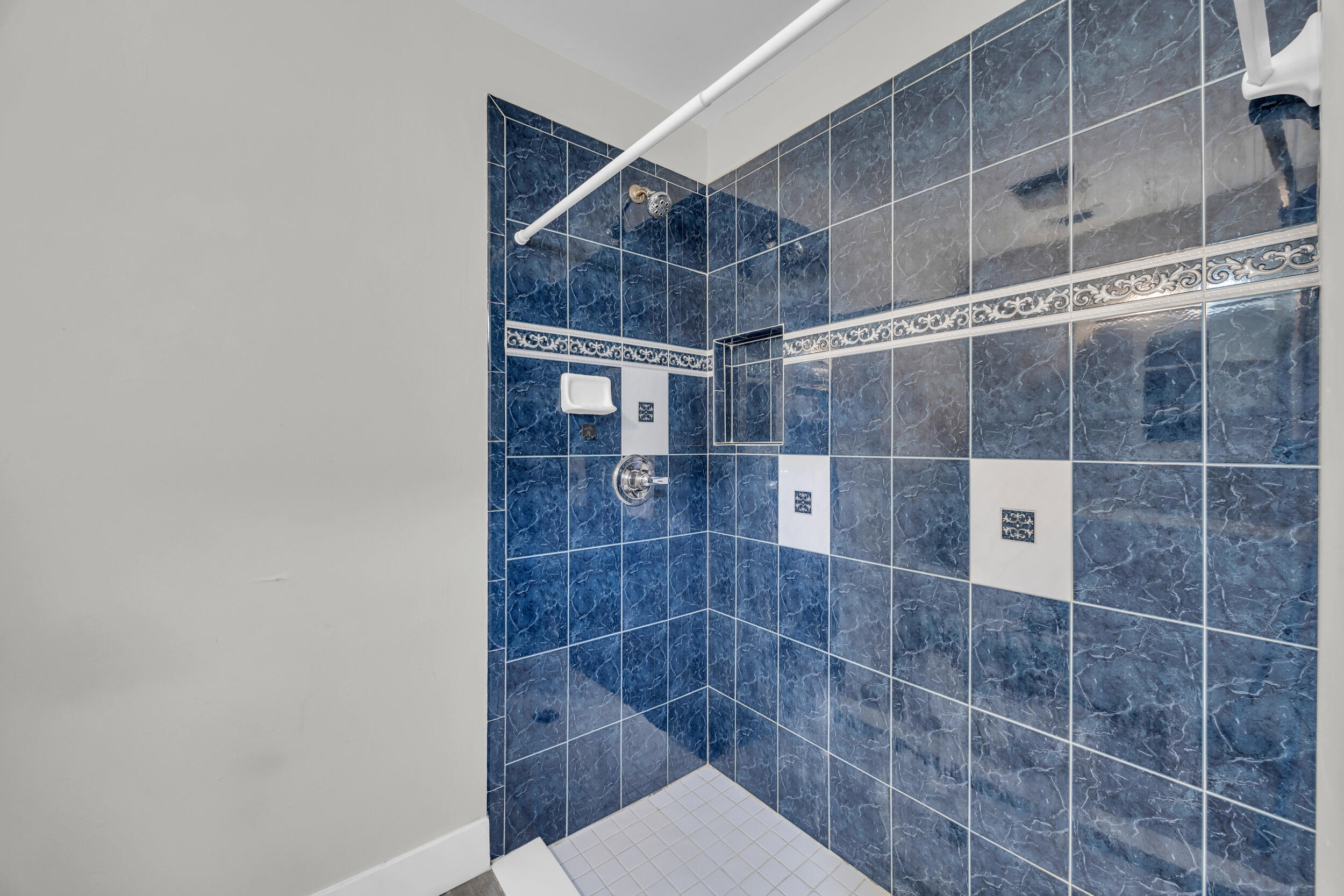 SEBASTIAN HIGHLANDS UNIT 8 - Residential