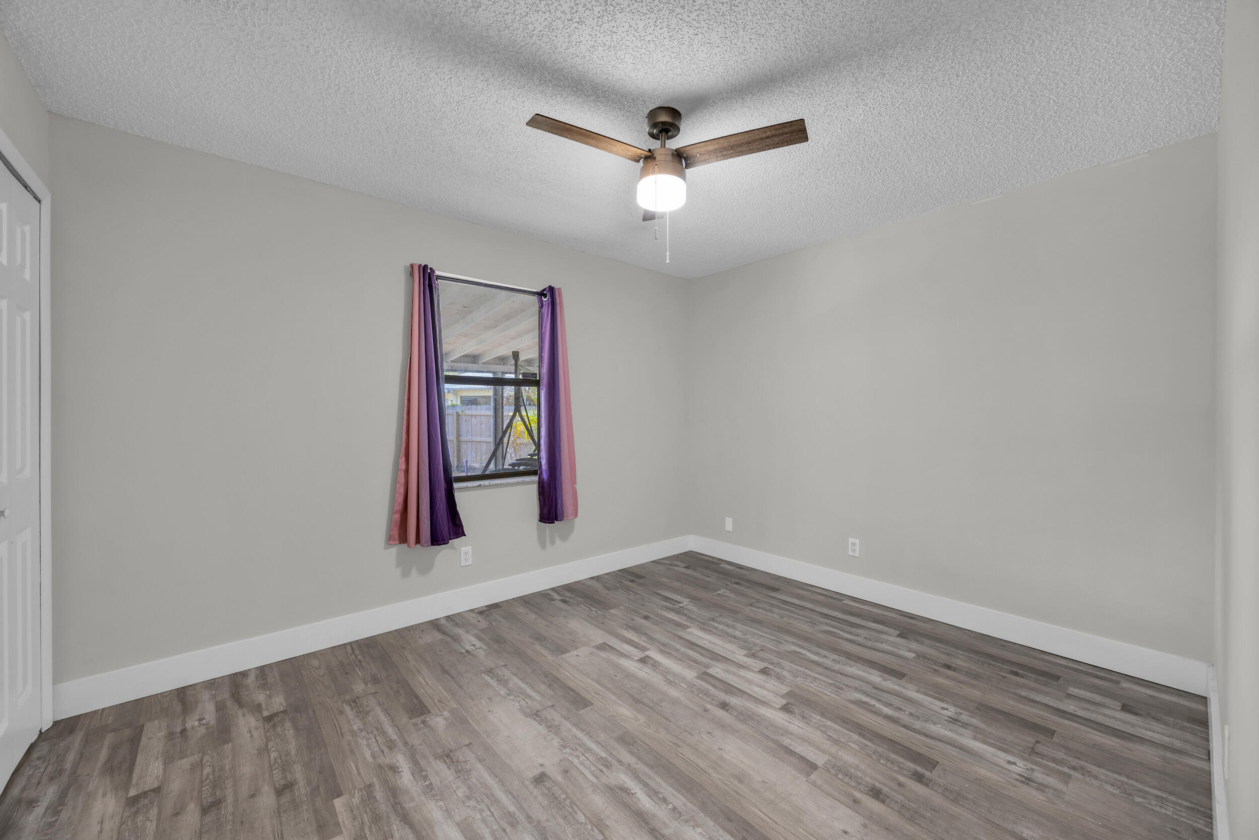 SEBASTIAN HIGHLANDS UNIT 8 - Residential