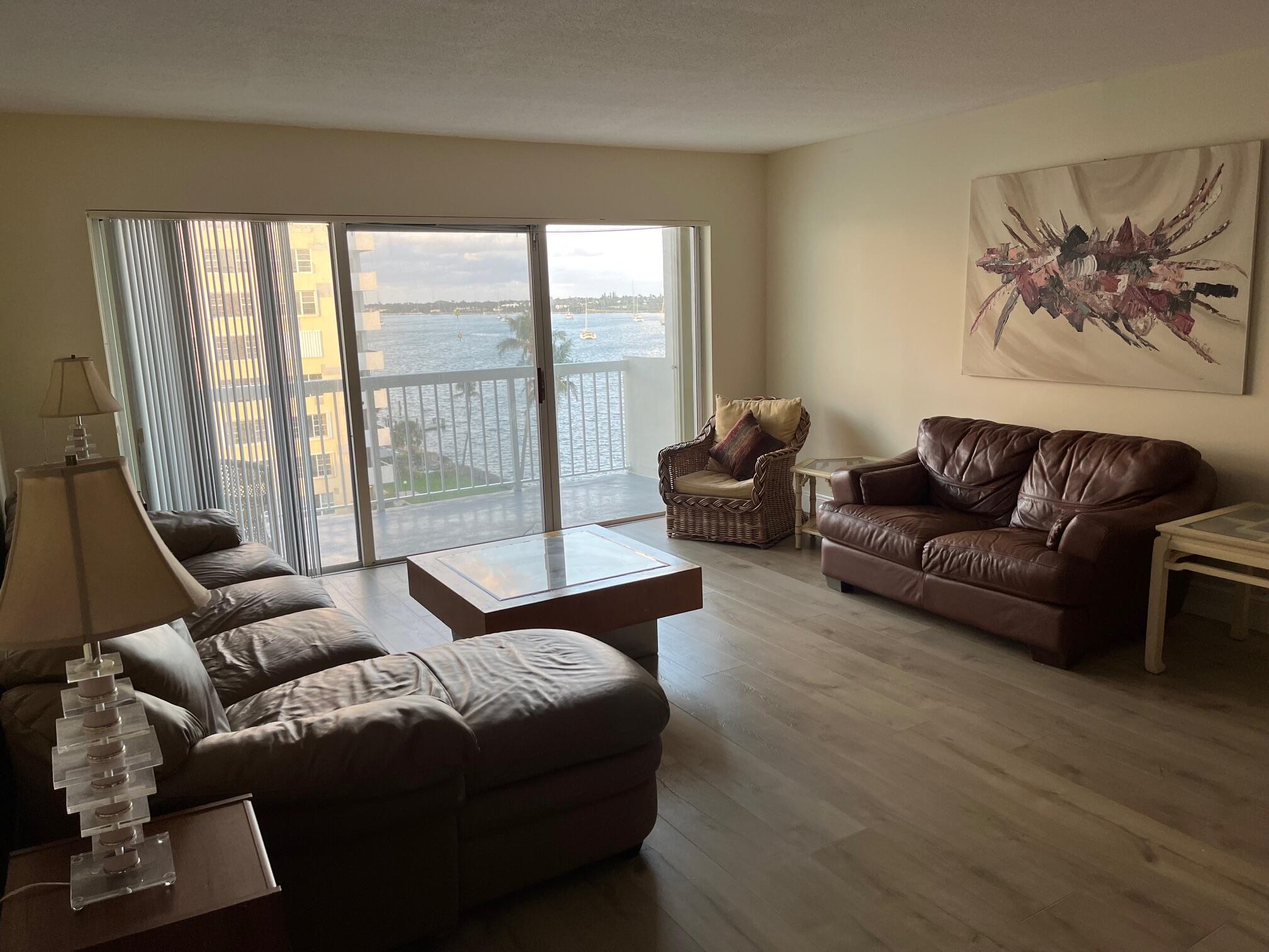PORTOFINO CONDO PT OF LTS 15 AND 16,JARVIS PAR - Residential Lease
