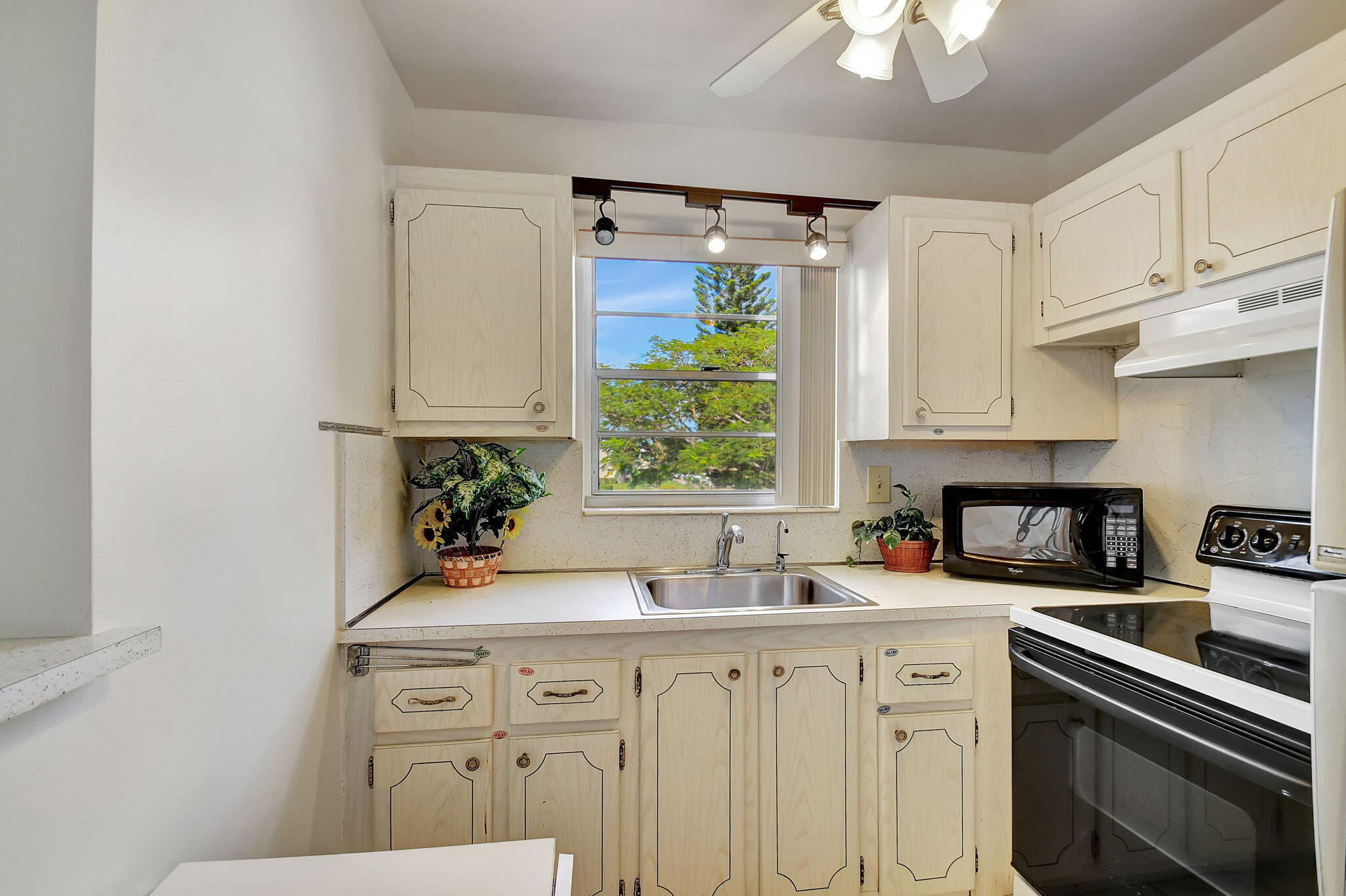 226 Andover I
