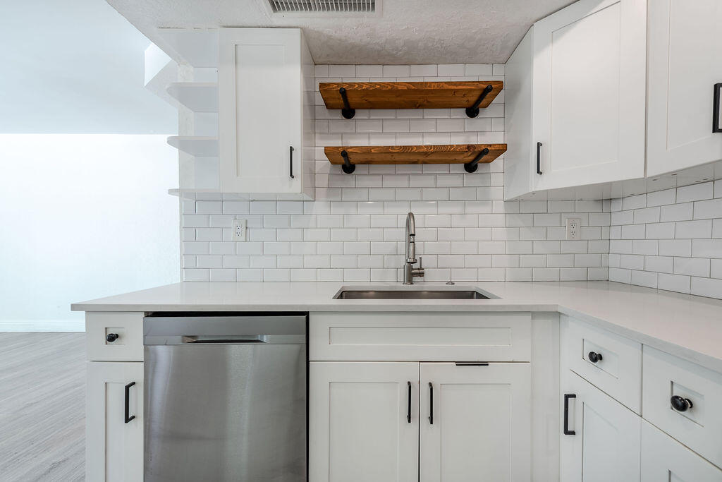 BOCA RIO NORTH - Residential