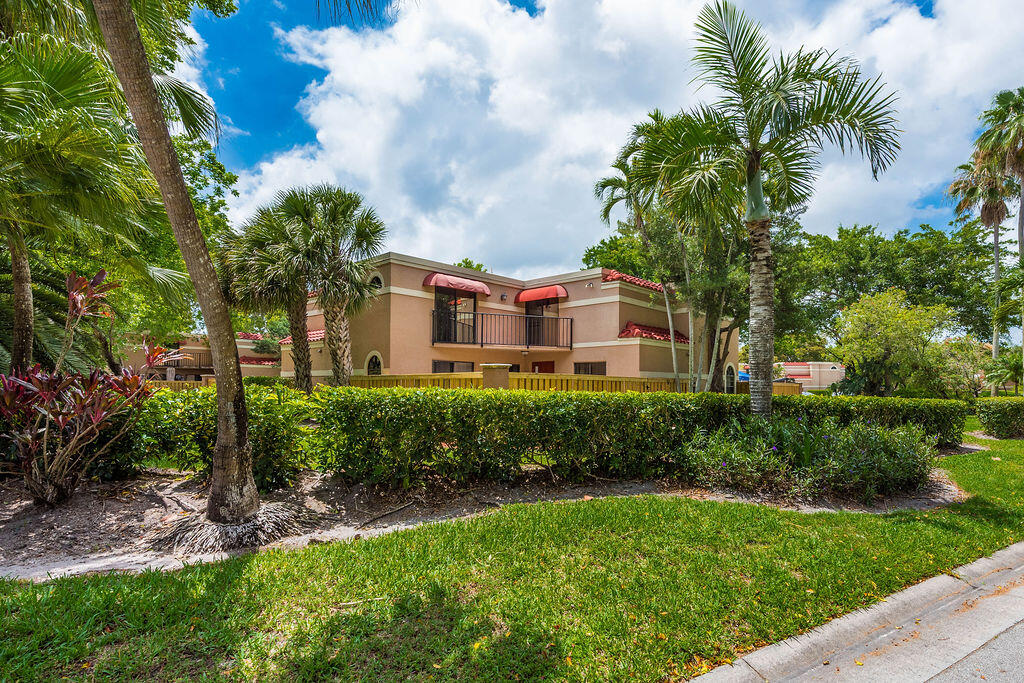 BOCA RIO NORTH - Residential