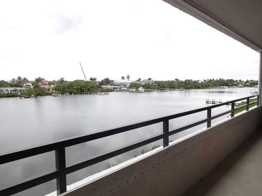 DIRECT INTRACOASTAL VIEWS FORM THIS 2 BEDROOM 2 BATH CONDO WITH RENOVATED KITCHEN, NEW BAMBOO FLOORS AND LARGE BALCONY OVERLOOKING THE WATER. UNIT HAS OCEANSIDE STORAGE CABANA AND BEACH ACCESS. AMENITIES INCLUDE DOOR PERSON, FITNESS, POOL AND OCEANSIDE POOL.