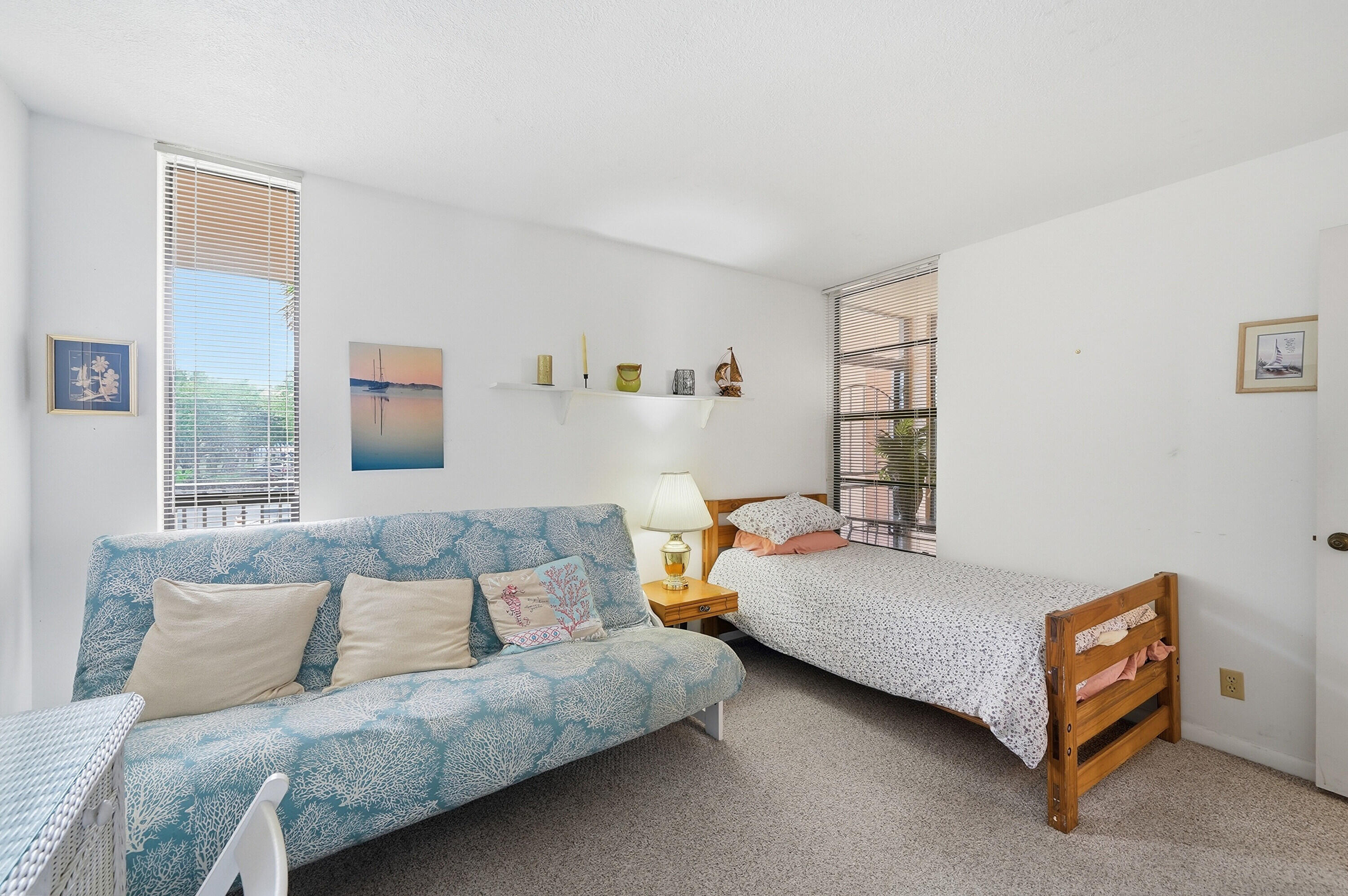 CORAL GATE XI CONDO - Residential