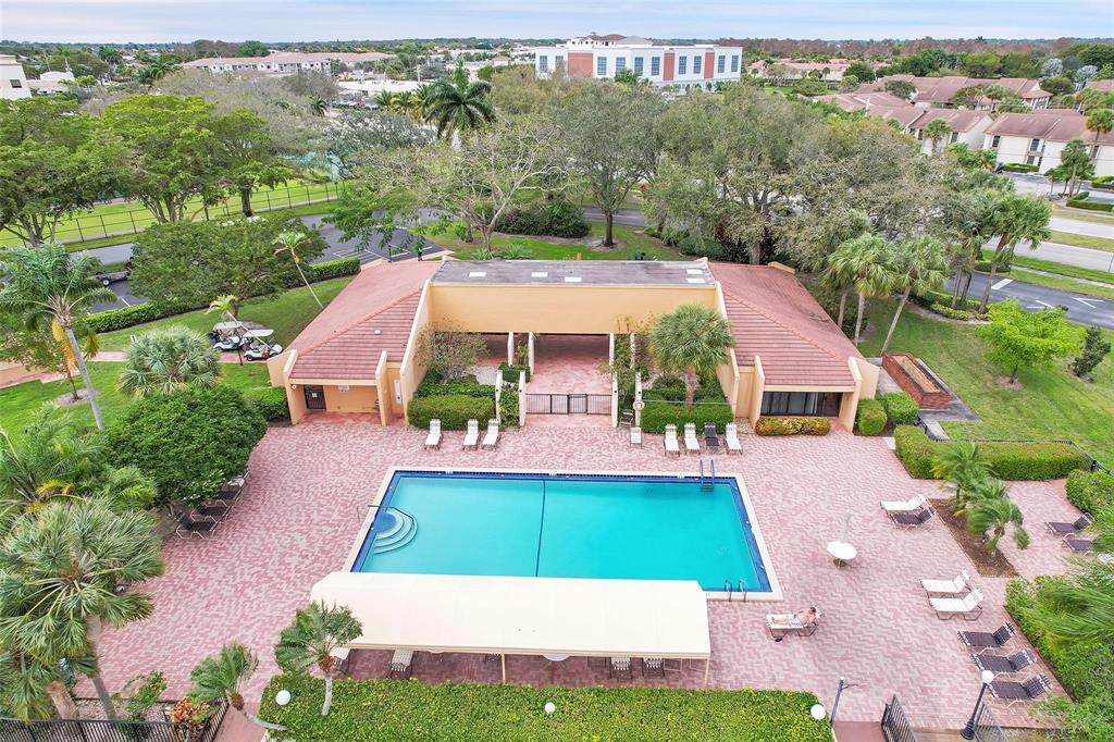 CORAL GATE XI CONDO - Residential