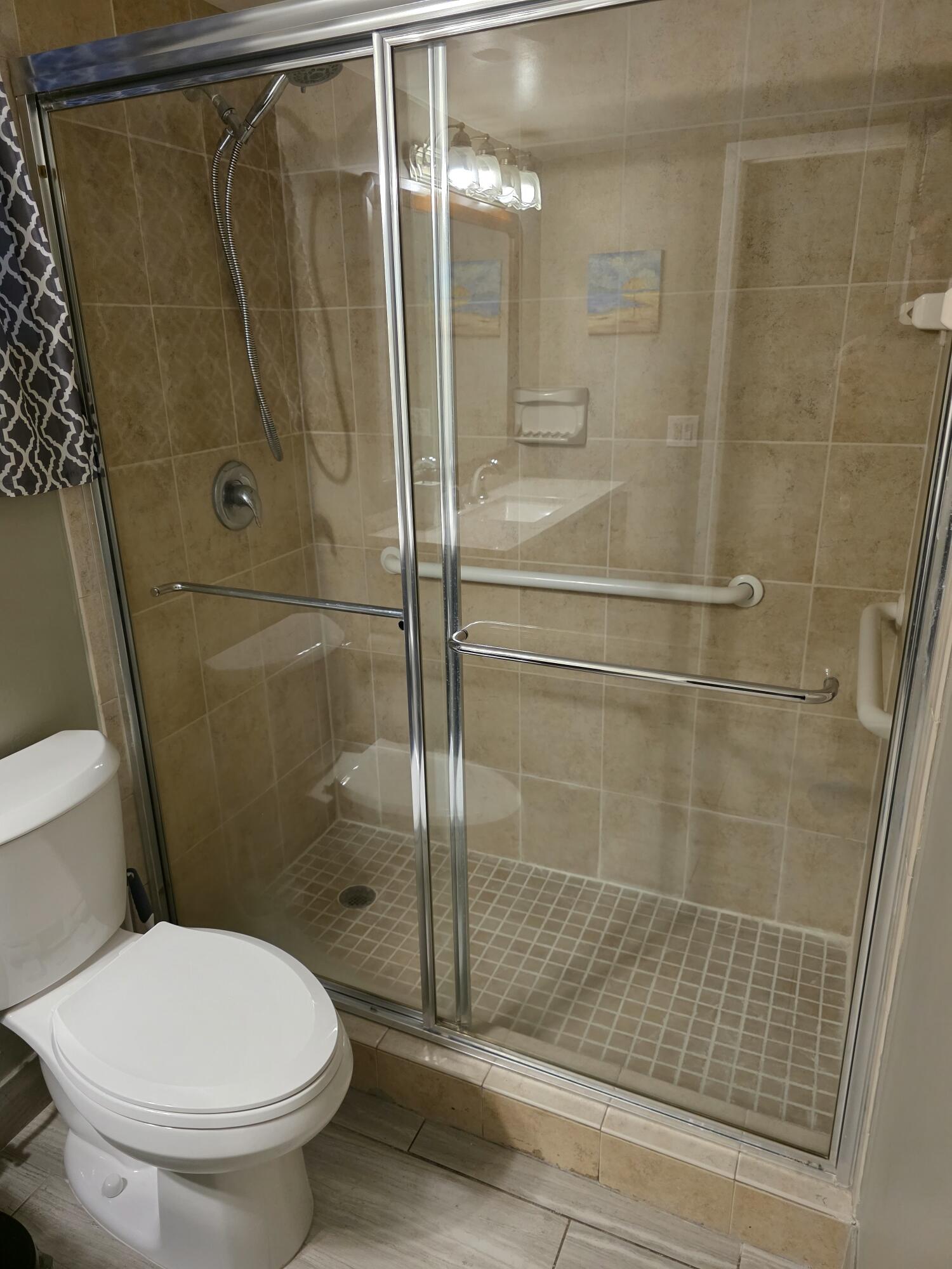 HOLIDAY SPRINGS VILLAGE 2 CONDO - Residential