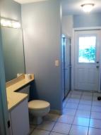 EXECUTIVE ESTATES - Residential Lease