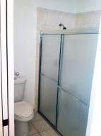 EXECUTIVE ESTATES - Residential Lease