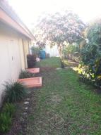 EXECUTIVE ESTATES - Residential Lease