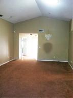 EXECUTIVE ESTATES - Residential Lease