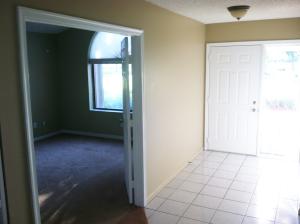 EXECUTIVE ESTATES - Residential Lease