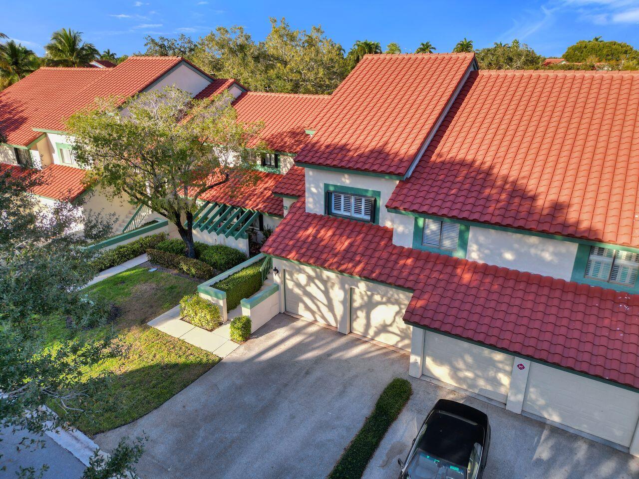 Lexington Green Condo - Residential