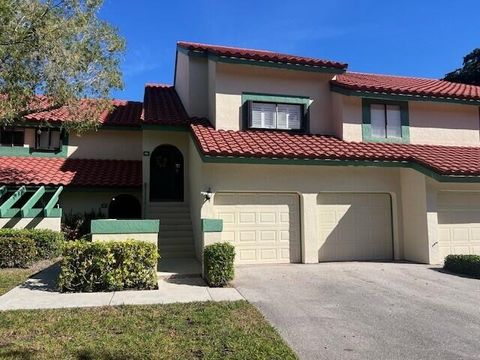 4 Lexington Lane E G Palm Beach Gardens FL 33418