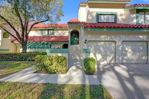 Photo of 4 Lexington Lane E #G, Palm Beach Gardens, FL 33418 (MLS # R11152000)