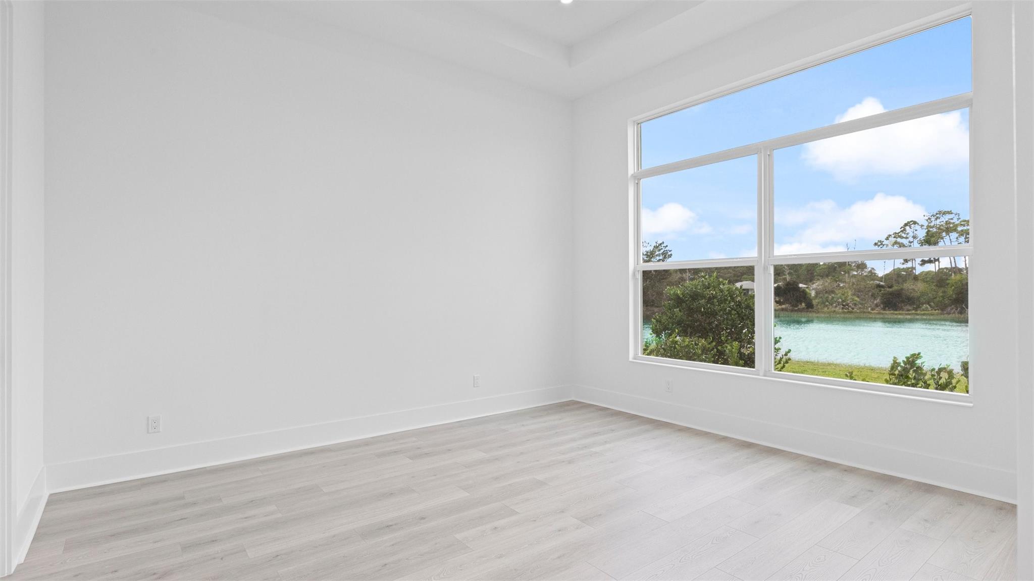 KH RIVELLA LLC - Residential