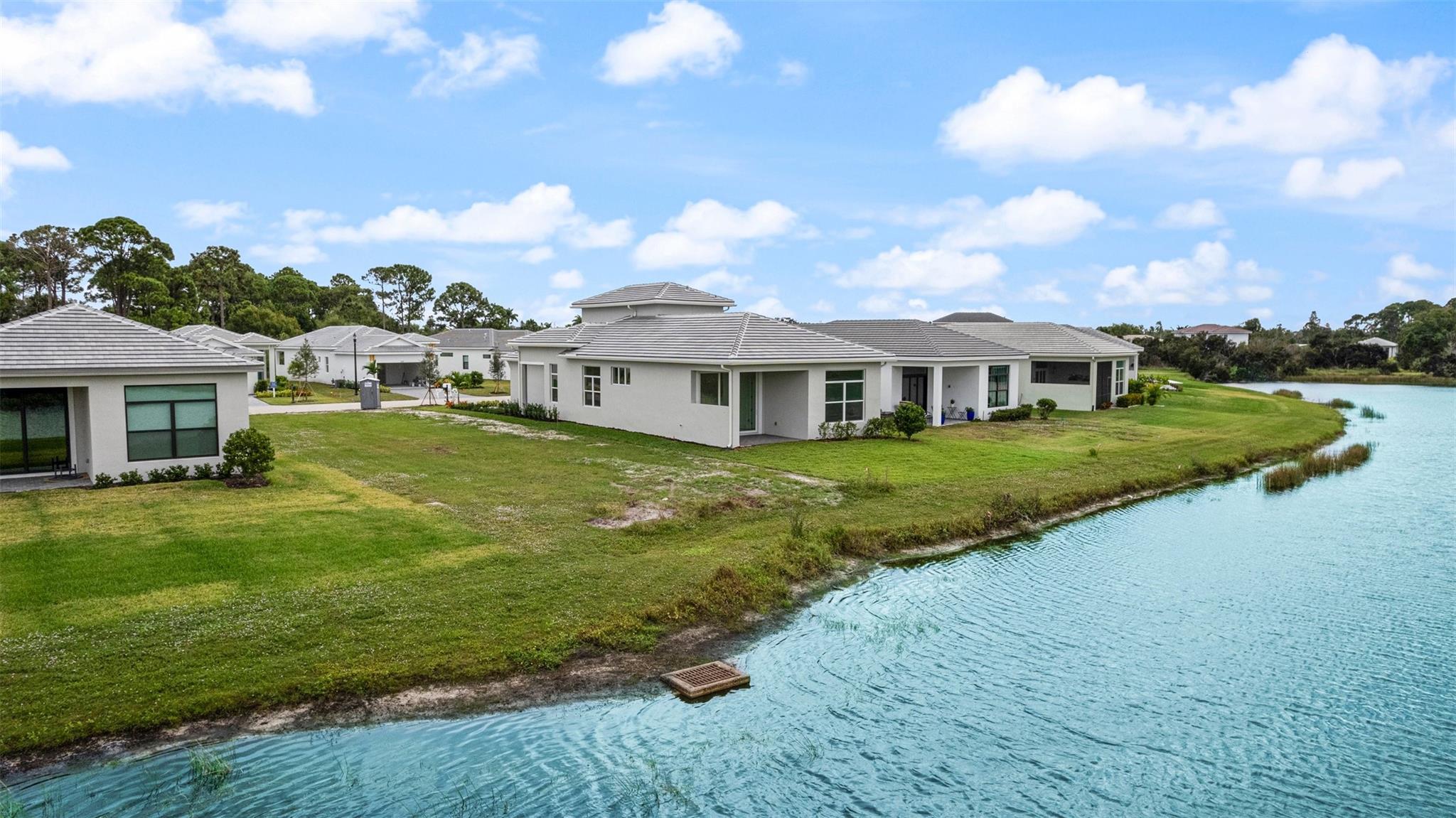 KH RIVELLA LLC - Residential