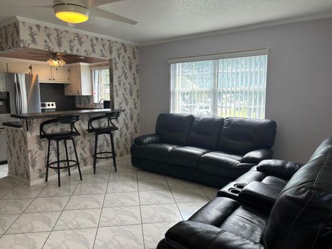 81 Windsor D West Palm Beach FL 33417