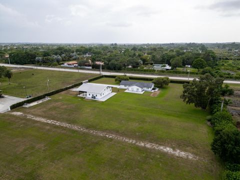 Single Family Residence in Southwest Ranches FL 6800 172nd Ave Ave 2.jpg