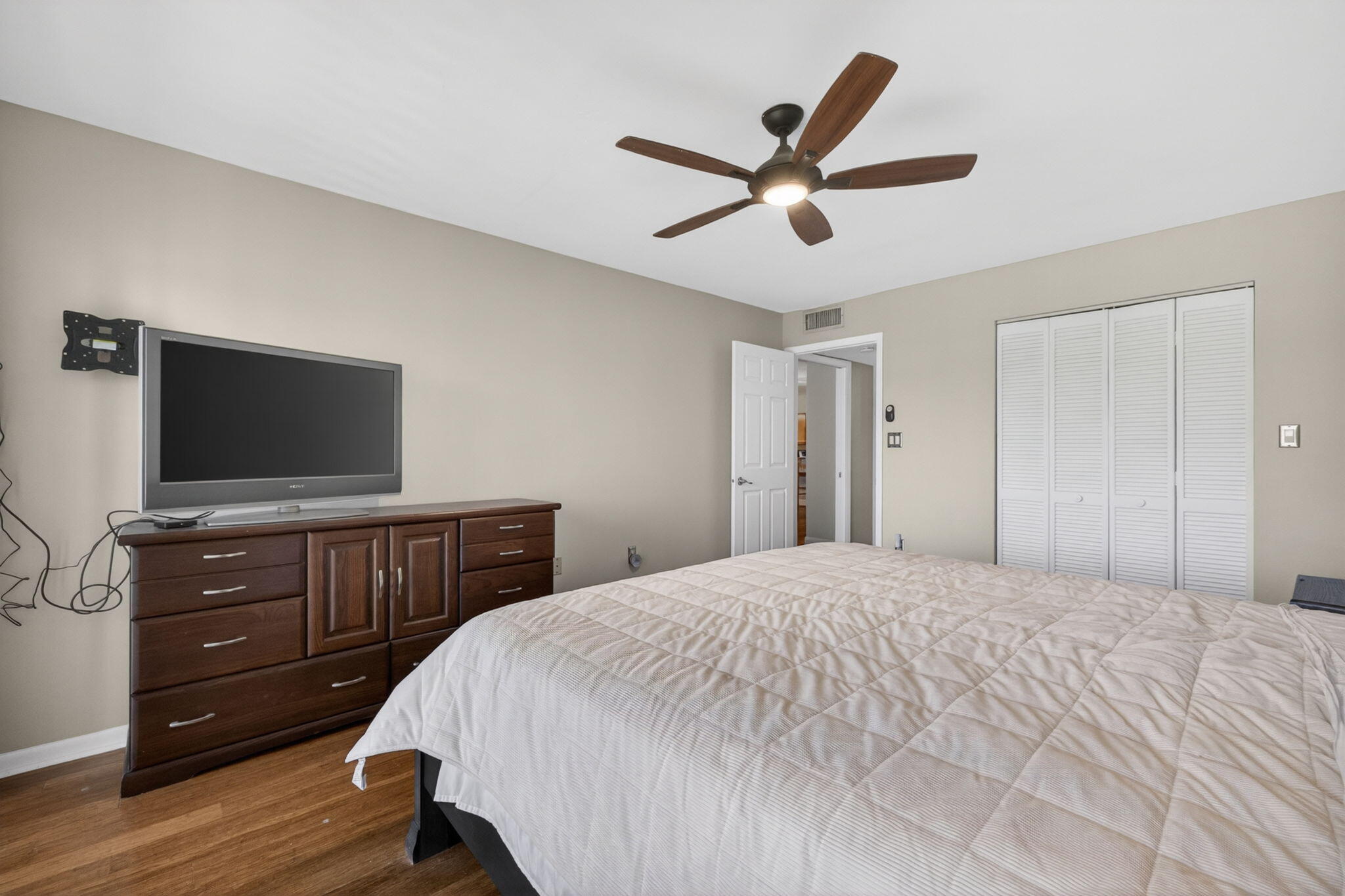 LAKESHORE VILLAGE OF MEADOWOOD PHASE 1 - Residential