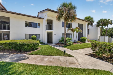 Photo of 3500 Twin Lakes Terrace #202, Fort Pierce, FL 34951 (MLS # B26026801)