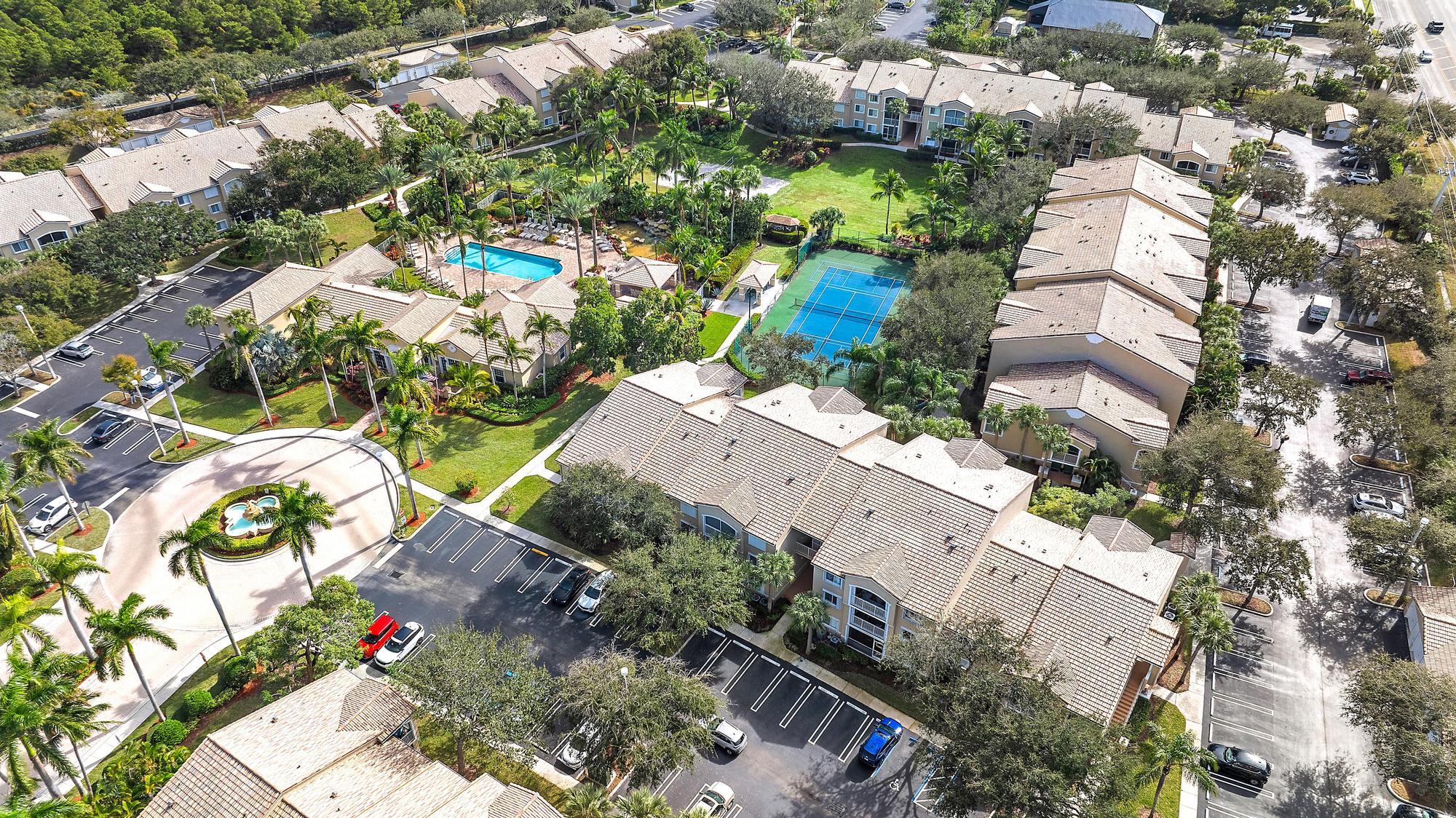LIGHTHOUSE COVE AT TEQUESTA CONDO - Residential Lease