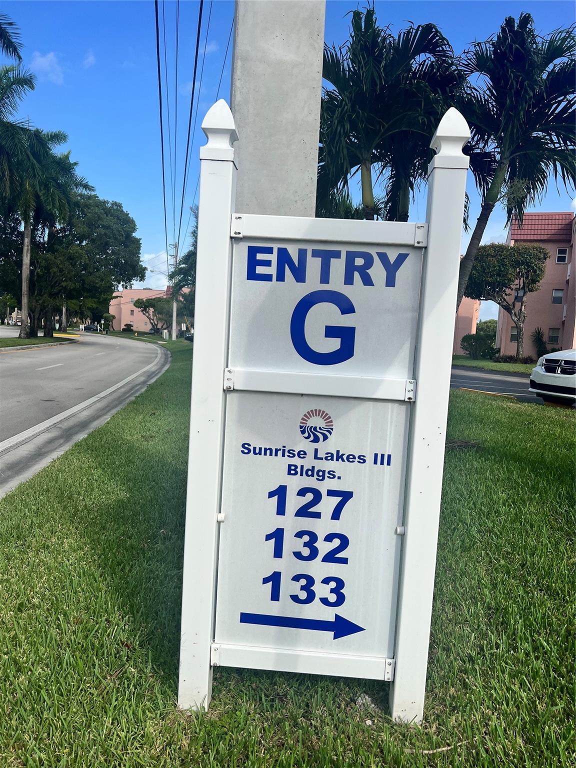 MOTIVATED SELLER COME AND CHECK OUT THIS NICE SIZE UNIT, LOCATED IN A QUIET 55+ COMMUNITY. BRAND NEW A/C UNIT INSTALLED 2023. 2 BEDROOM 2 BATHROOMS WITH WALK IN CLOSETS. LOOKING OUT FROM YOUR PATIO YOU HAVE A GREAT VIEW OF THE POOL AND THE LAKE. COMMUNITY WELL MAINTAINED IN A GREAT LOCATION. LAUNDRY ROOM IS LOCATED ON THE SAME FLOOR AS THE UNIT. ASSOCIATION REQUIRES 6-MONTHS ESCROW MAINTENANCE DEPOSIT HELD FOR 3 YEARS. *** THREE PERCENT (3 %) SELLERS CONTRIBUTION TOWARDS CLOSING COST