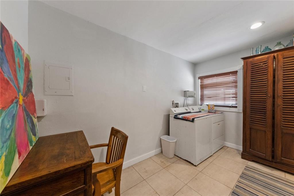CYPRESS LAKE SEC 3 - Residential