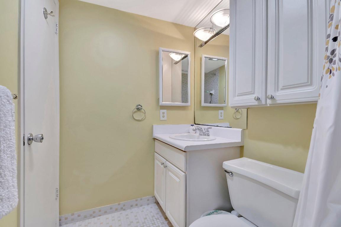 PENTHOUSE HIGHLANDS CONDO - Residential