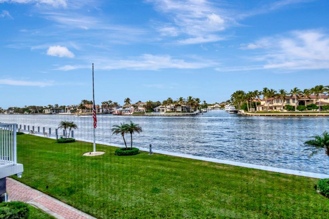 PENTHOUSE HIGHLANDS CONDO - Residential